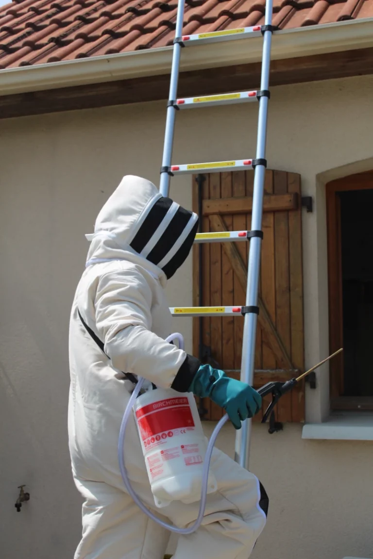 traitement technicien dc nuisibles 768x1152