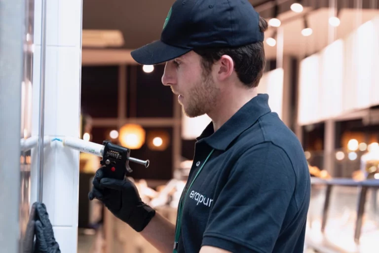 technicien insectes rampants erapure 4 768x513