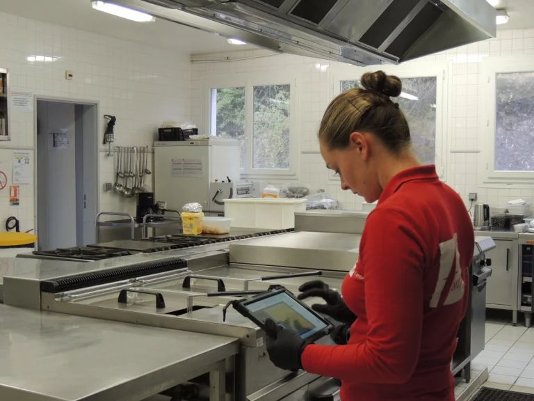 technicienne farago cantal 768x576